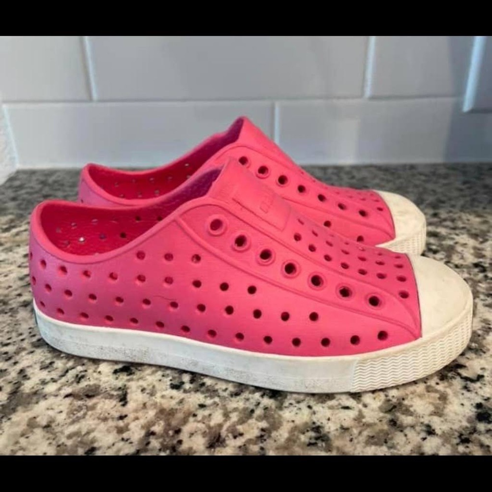 Native shoes.  Size 2. Hot pink
